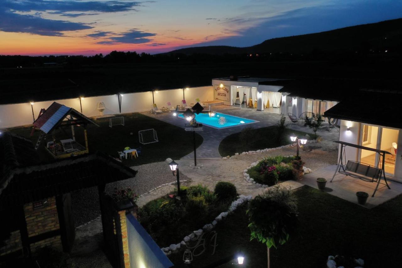 Family Estate Hadzalova Avlija Vila Bihać Exterior foto