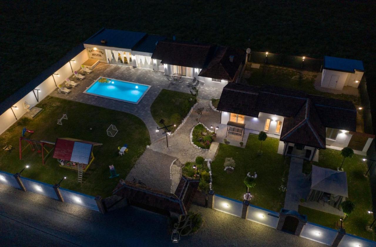 Family Estate Hadzalova Avlija Vila Bihać Exterior foto