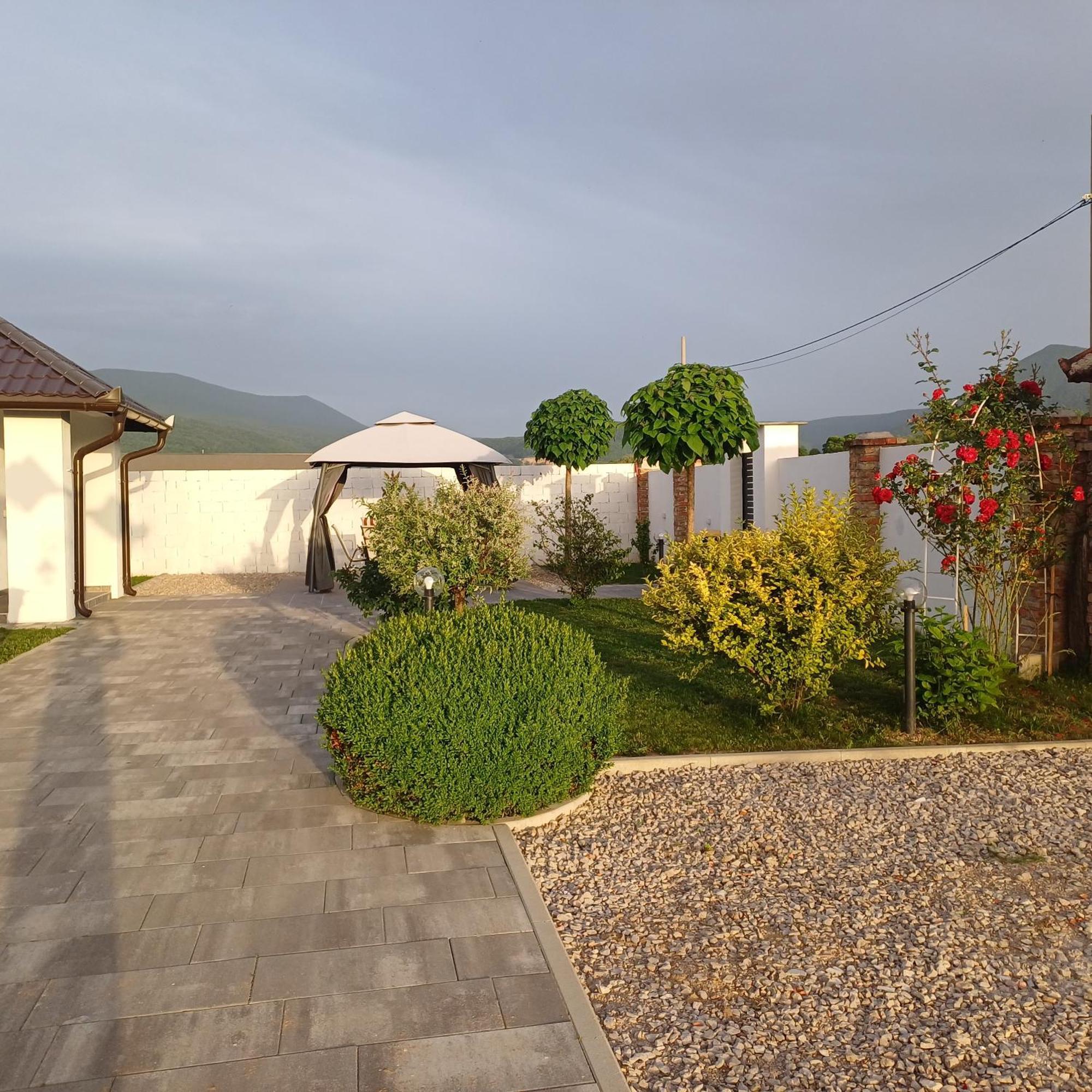 Family Estate Hadzalova Avlija Vila Bihać Exterior foto